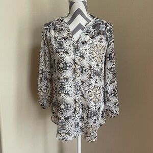Women's White & Black Printed Button Up - Size: PXL